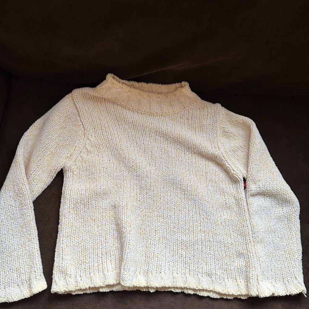 Girl Connection Yellow Sweater SZ M Good Connections